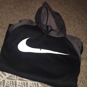 Nike sweatshirt